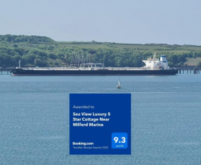 Sea View Luxury 5 Star Cottage Near Milford Marina